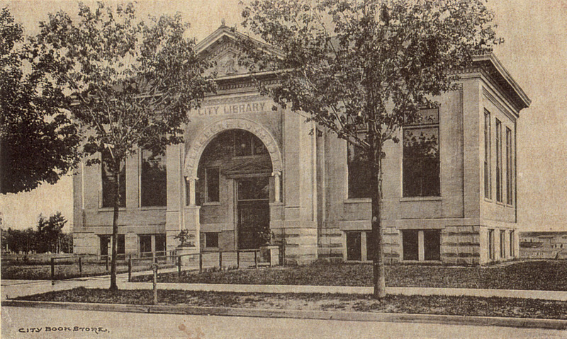 Postcard featuring Traverse City Carnegie Library on Sixth Street.